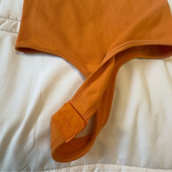 Happily Grey Women's Sleeveless Ribbed Crew Neck Bodysuit Orange Size M/L - Picture 3 of 12